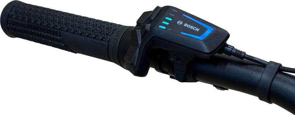produit reconditionné . Cube Reaction Hybrid SLX 750 Shimanon XT 2024 . VTT électrique . Cube . très bon état