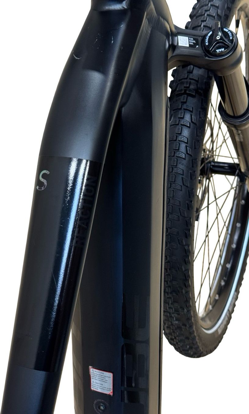 produit reconditionné . Cube Reaction Hybrid SLX 750 Shimanon XT 2024 . VTT électrique . Cube . très bon état