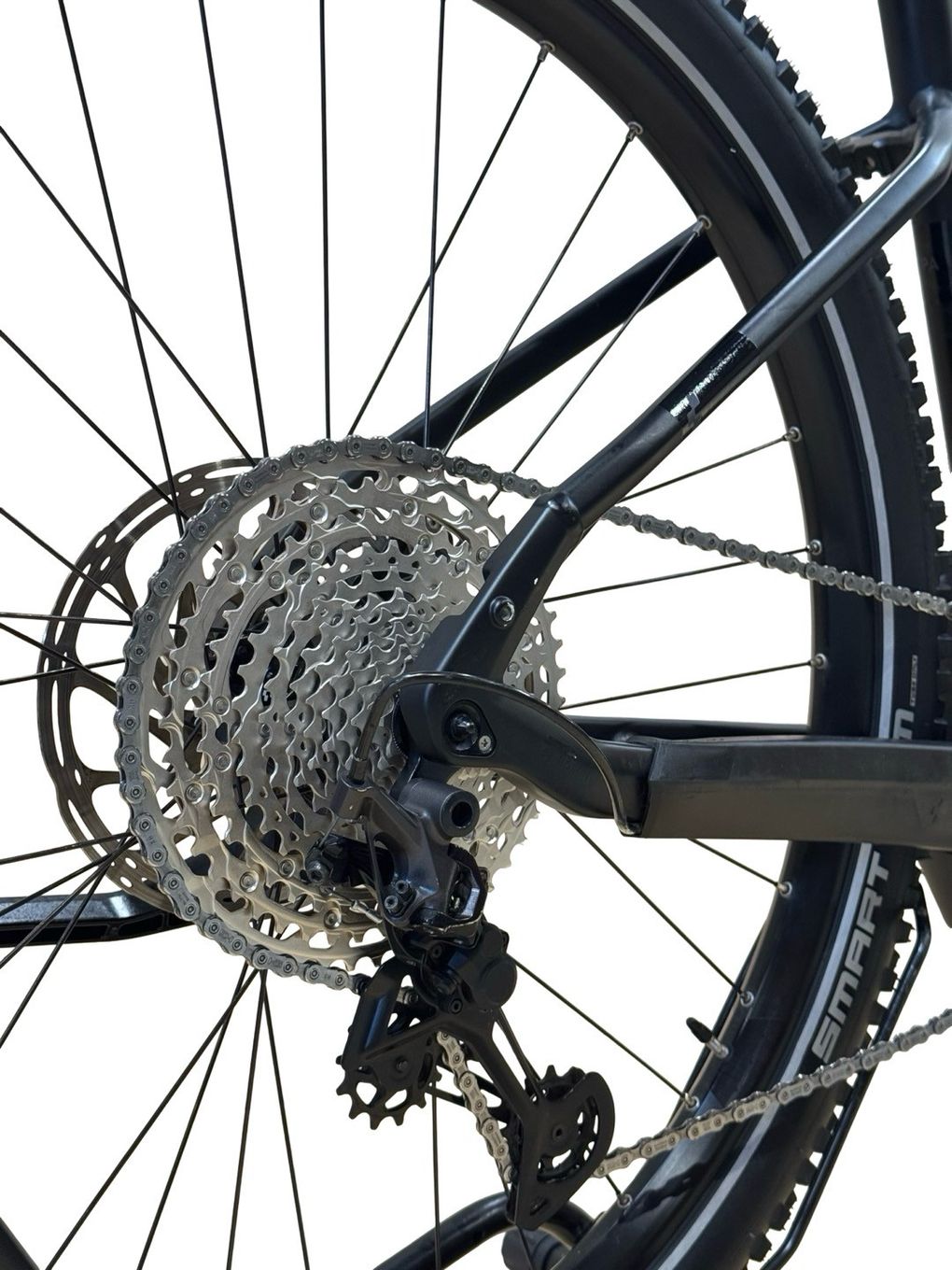produit reconditionné . Cube Reaction Hybrid SLX 750 Shimanon XT 2024 . VTT électrique . Cube . très bon état