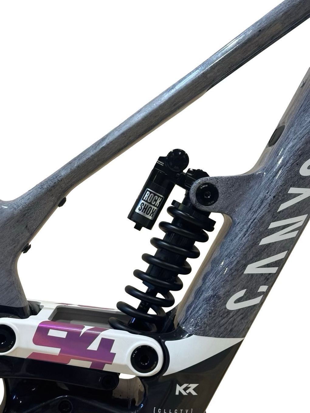 produit reconditionné . Canyon Torque:ON CF Roczen Sram X0 AXS 2023 . VTT électrique . Canyon . très bon état
