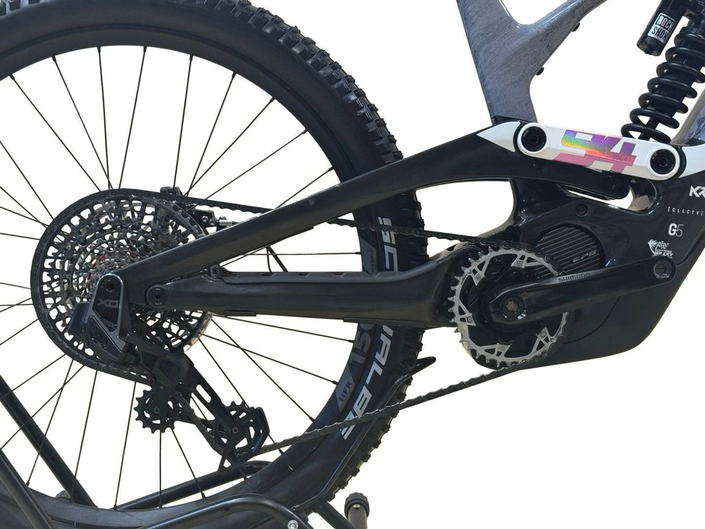 produit reconditionné . Canyon Torque:ON CF Roczen Sram X0 AXS 2023 . VTT électrique . Canyon . très bon état