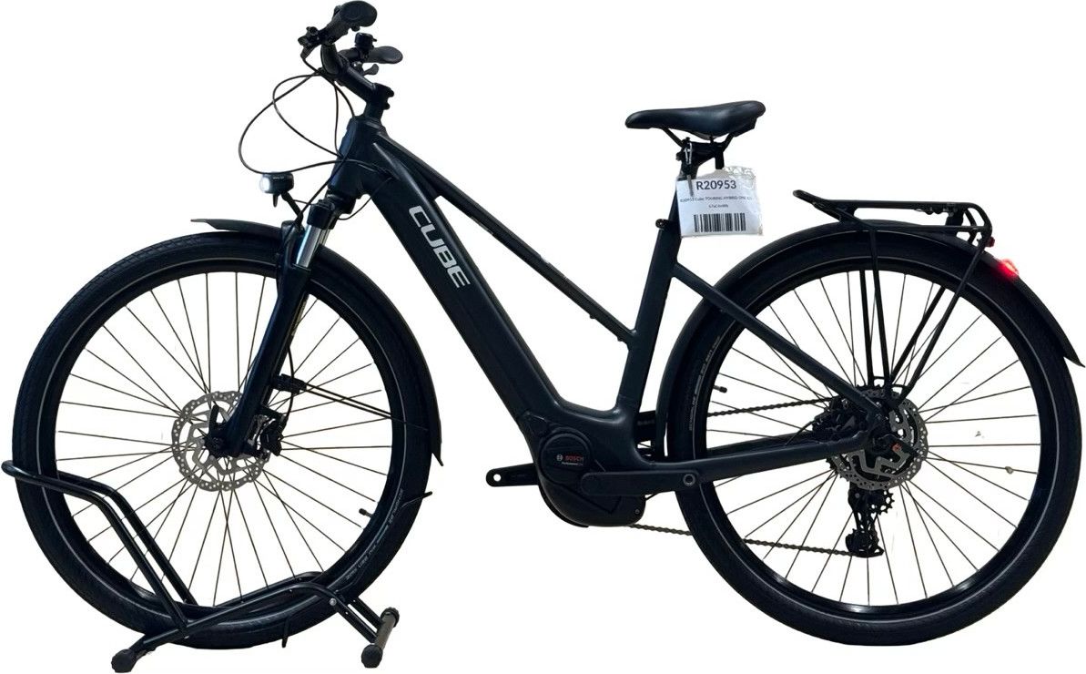 produit reconditionné . Cube Touring Hybrid One 625 Shimano Cues 2024 . Vélo électrique . Cube . très bon état