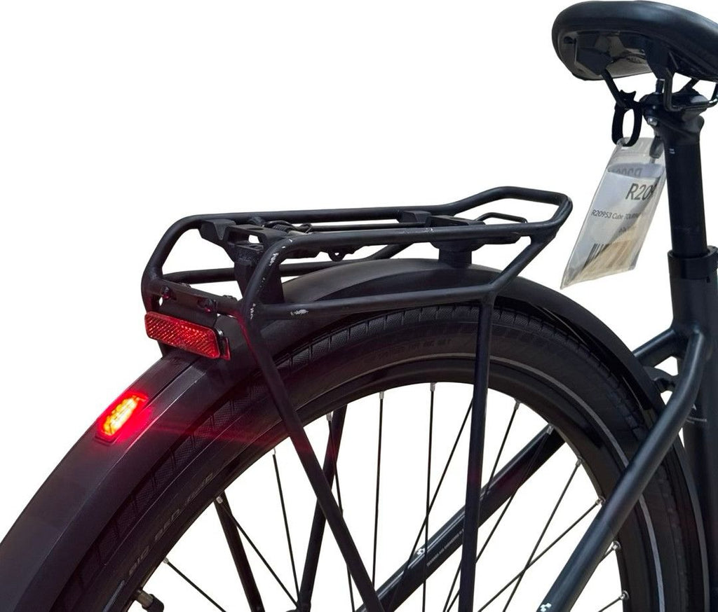 produit reconditionné . Cube Touring Hybrid One 625 Shimano Cues 2024 . Vélo électrique . Cube . très bon état