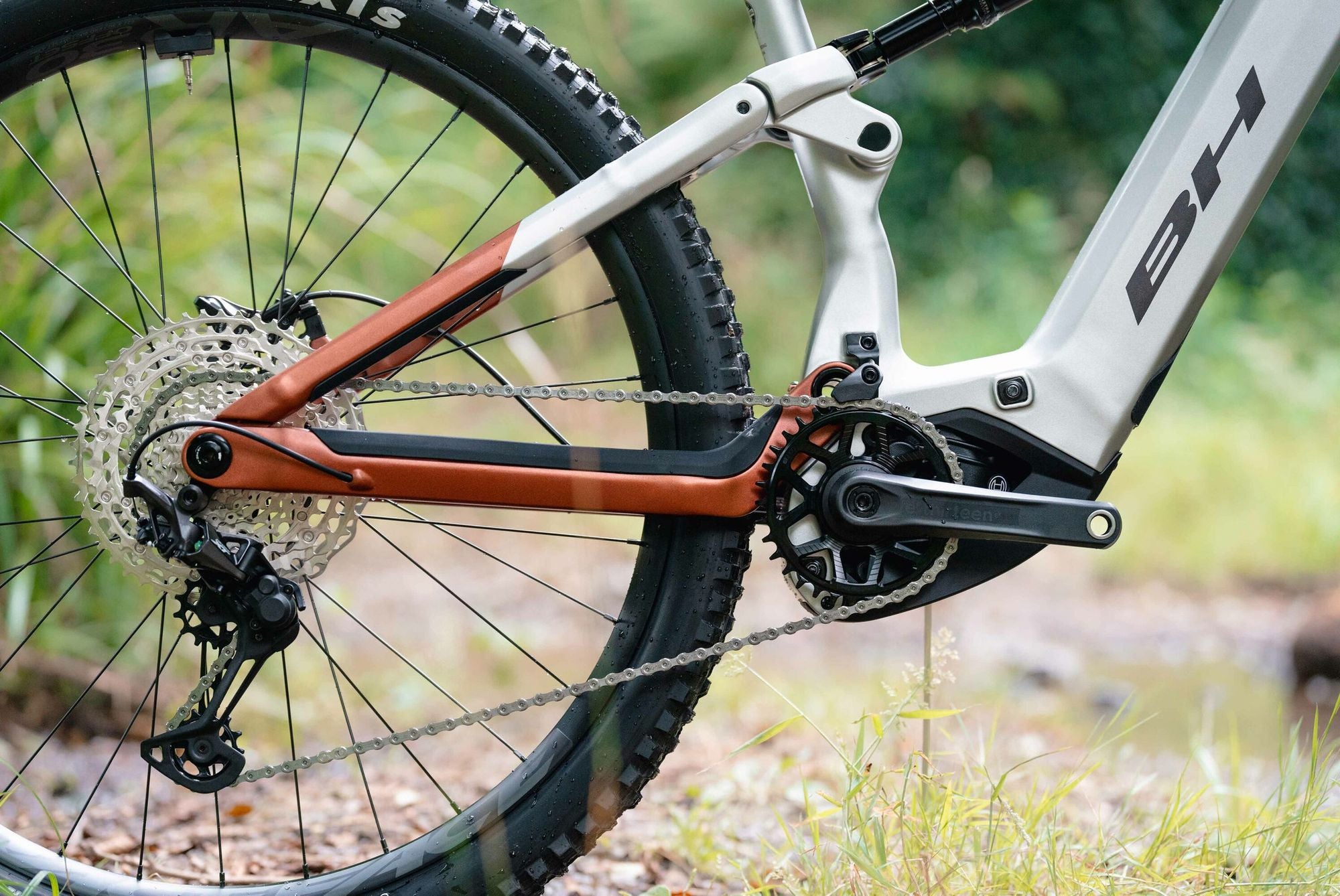 VTT Électrique Tout-Suspendu BH iLynx+ NX Enduro 9.0 12V 800Wh Bosch 120 Nm 29'' Gris/Bronze