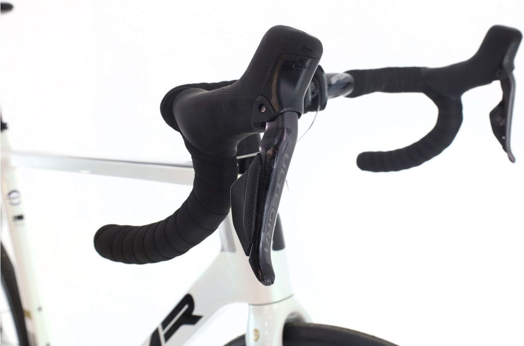Produit reconditionné · MMR Adrenaline Di2 12V · Blanc / Vélo de route | Très bon état