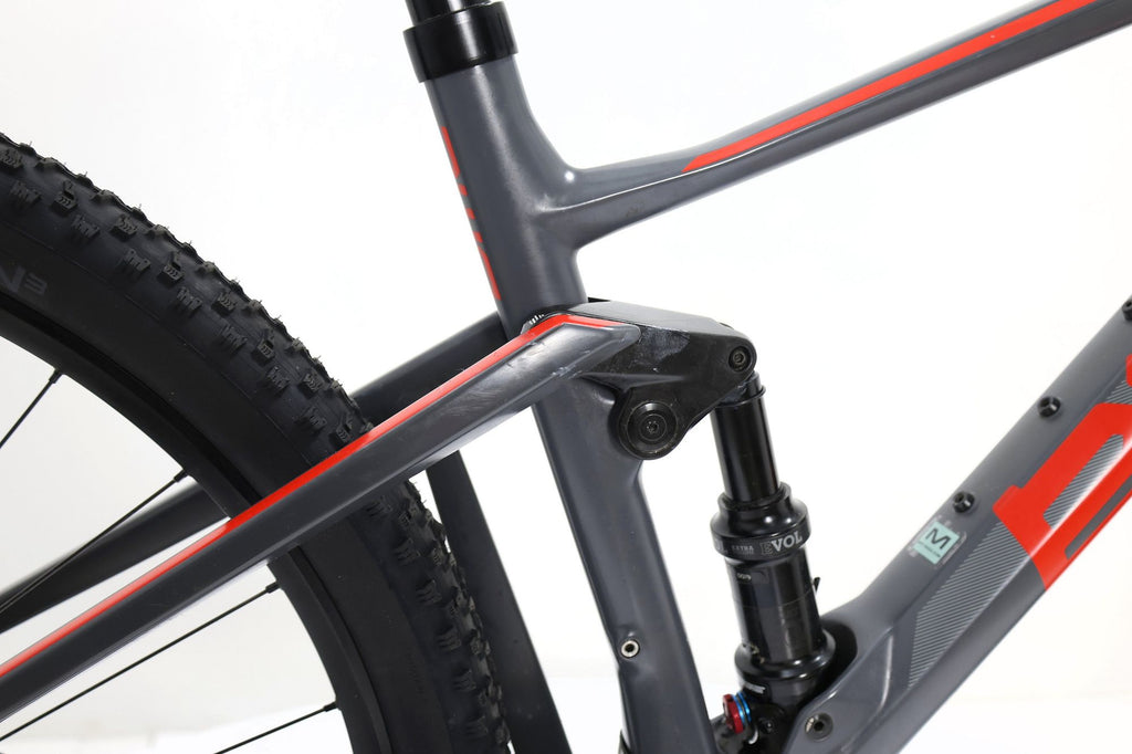 Produit Reconditionné · VTT BMC Fourstroke 01 THREE 2019 · Bon état