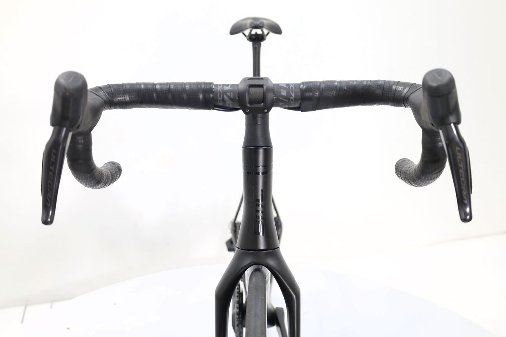 Produit Reconditionné · Vélo de route BMC Teammachine R 01 FOUR 2024 · Très bon état