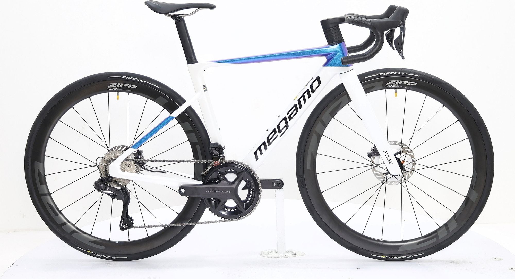 Produit Reconditionné · Vélo de route MEGAMO Pulse 05 CW 2026 · Très bon état