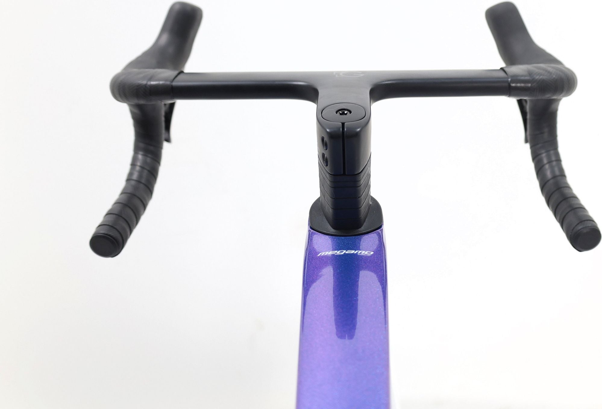 Produit Reconditionné · Vélo de route MEGAMO Pulse 15 CW 2026 · Très bon état