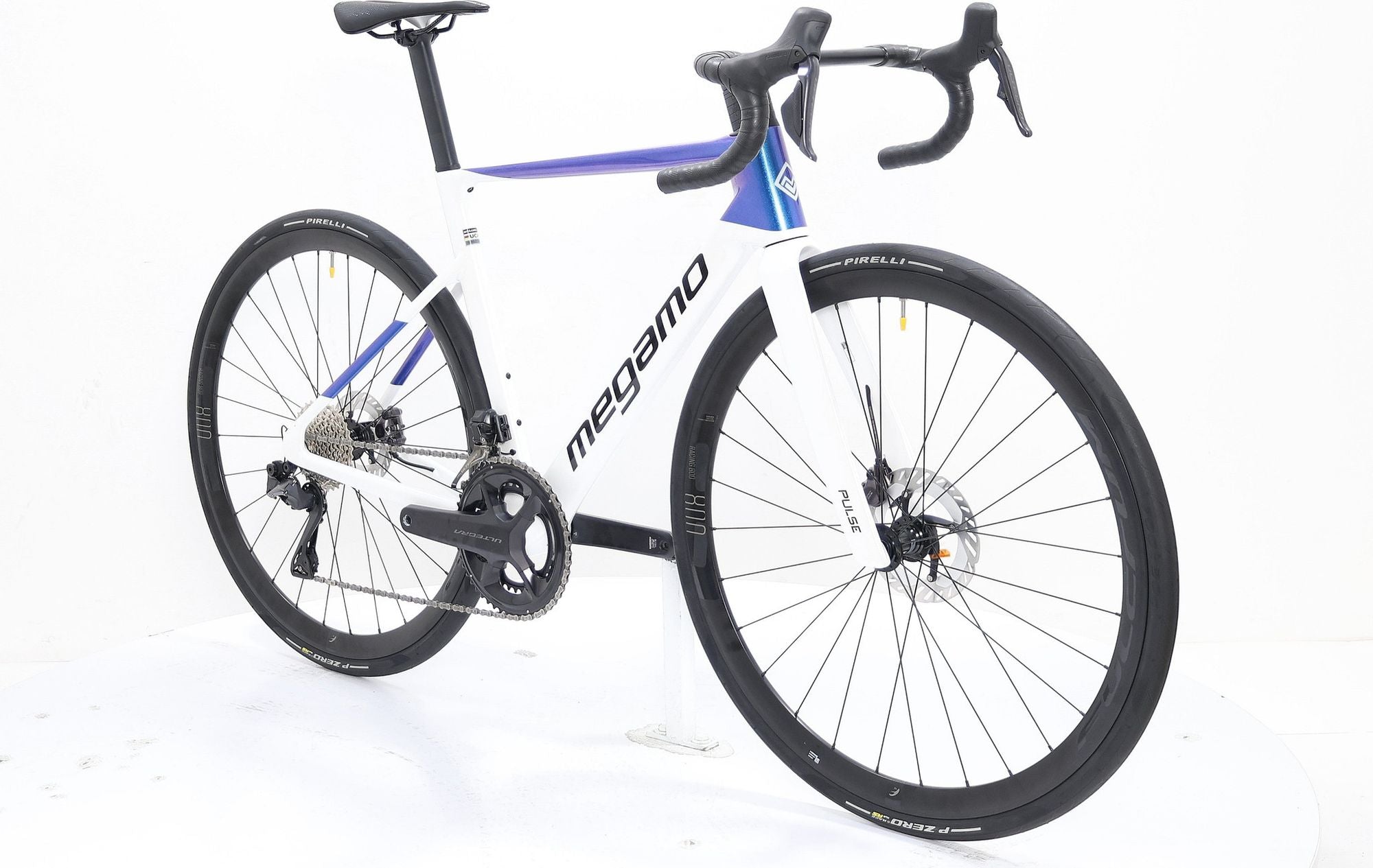 Produit Reconditionné · Vélo de route MEGAMO Pulse 05 2026 · Très bon état