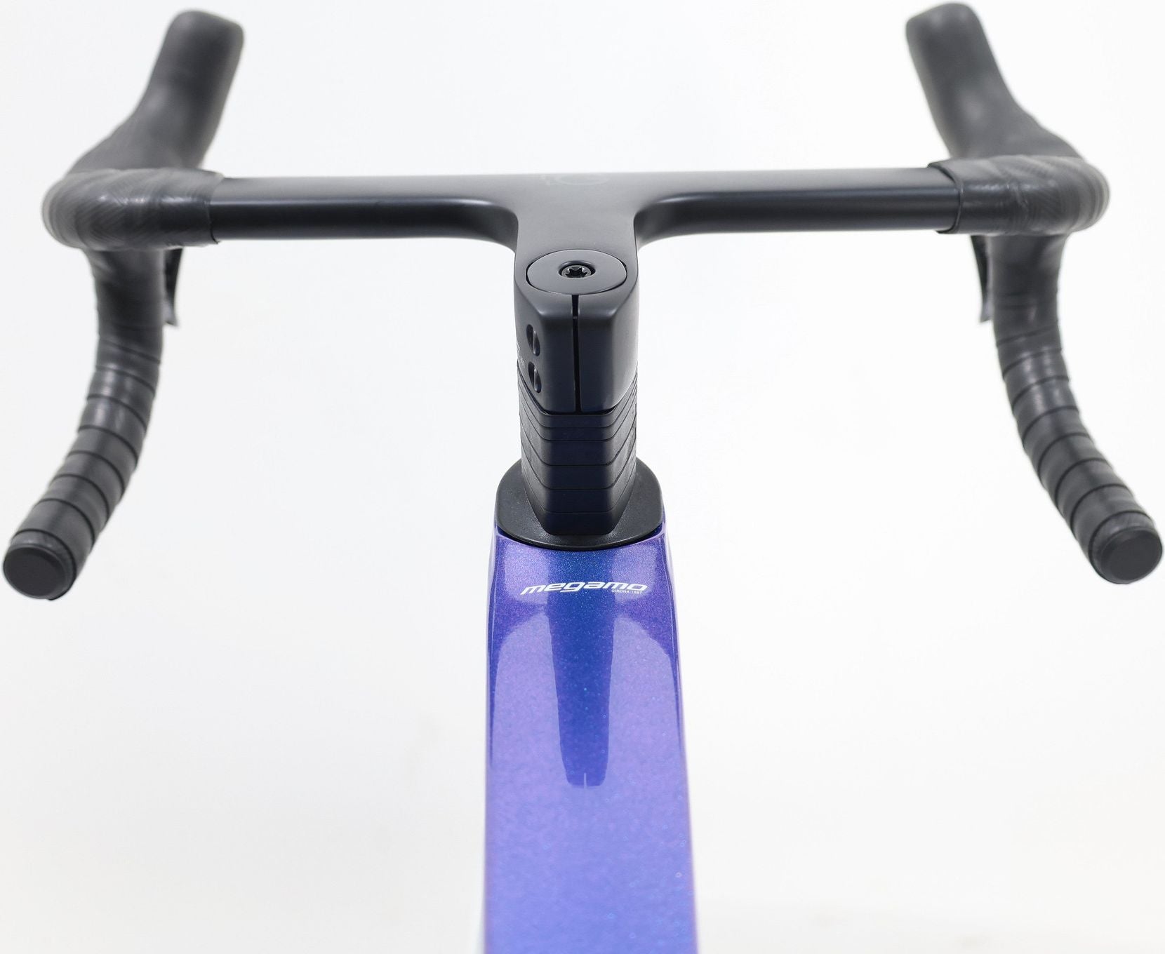 Produit Reconditionné · Vélo de route MEGAMO Pulse 05 2026 · Très bon état