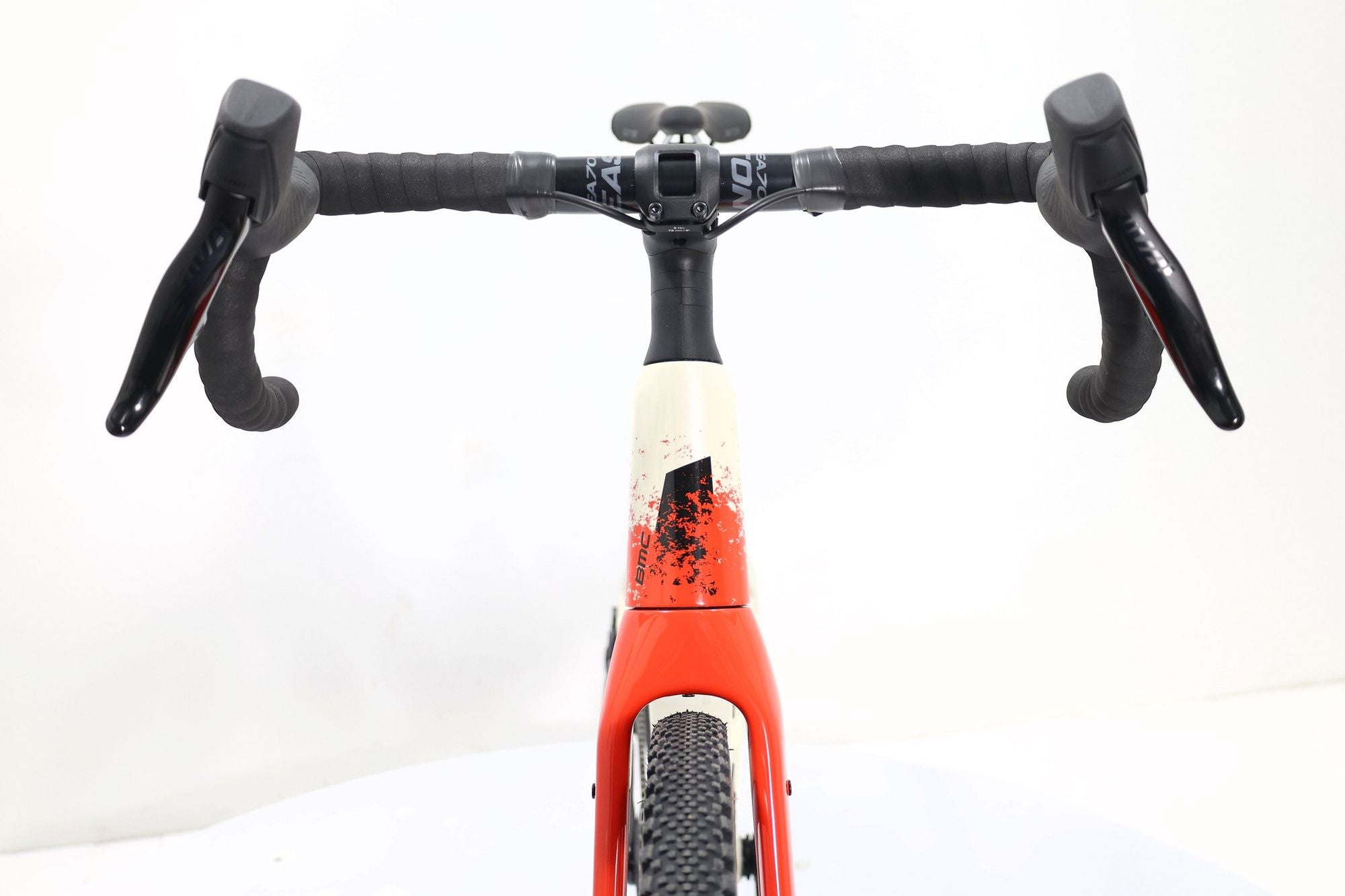 Produit Reconditionné · Vélo de gravel BMC URS 01 FOUR AXS 2024 · Très bon état