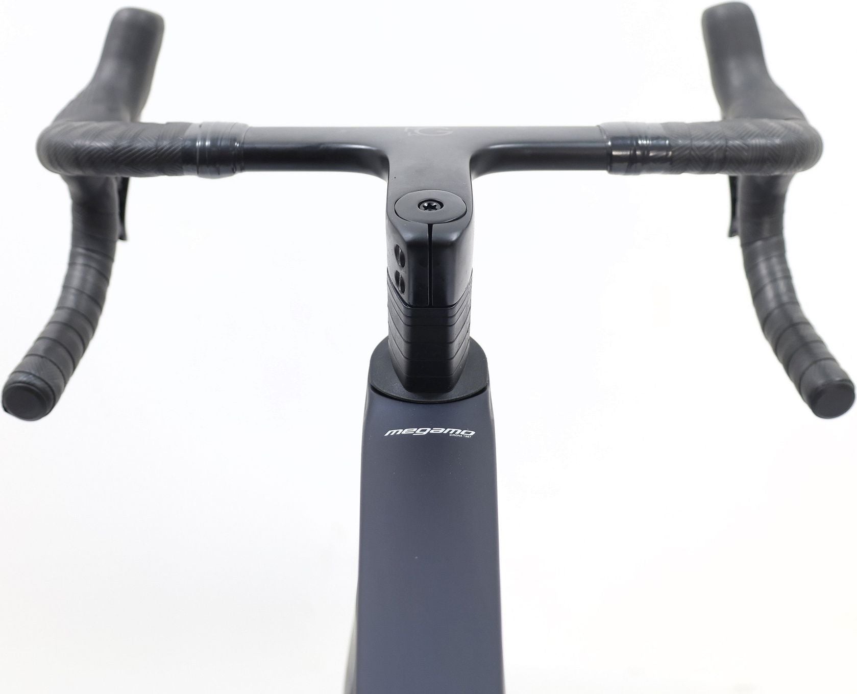 Produit Reconditionné · Vélo de route MEGAMO Pulse 15 CW 2026 · Très bon état