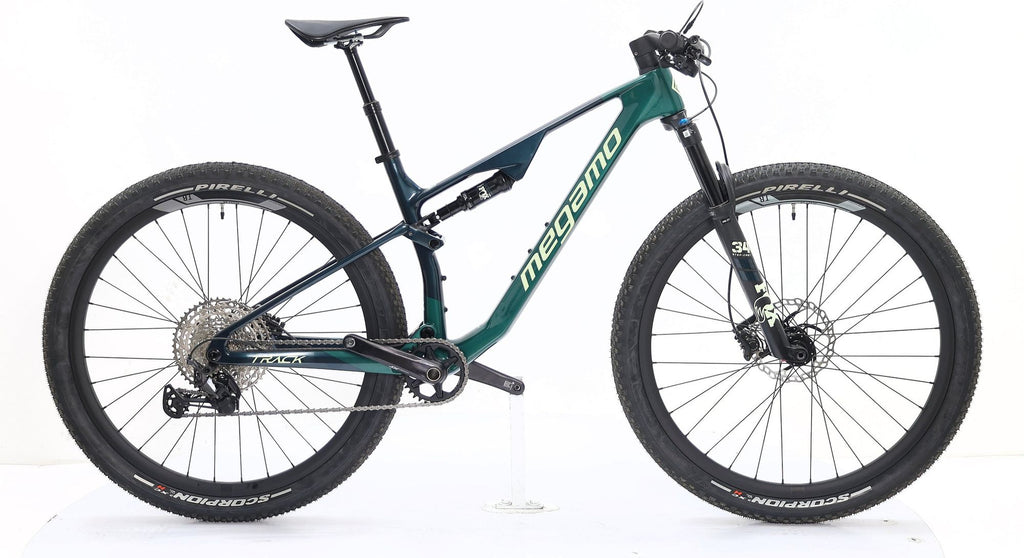Produit Reconditionné · VTT MEGAMO Track 08 2025 · Très bon état
