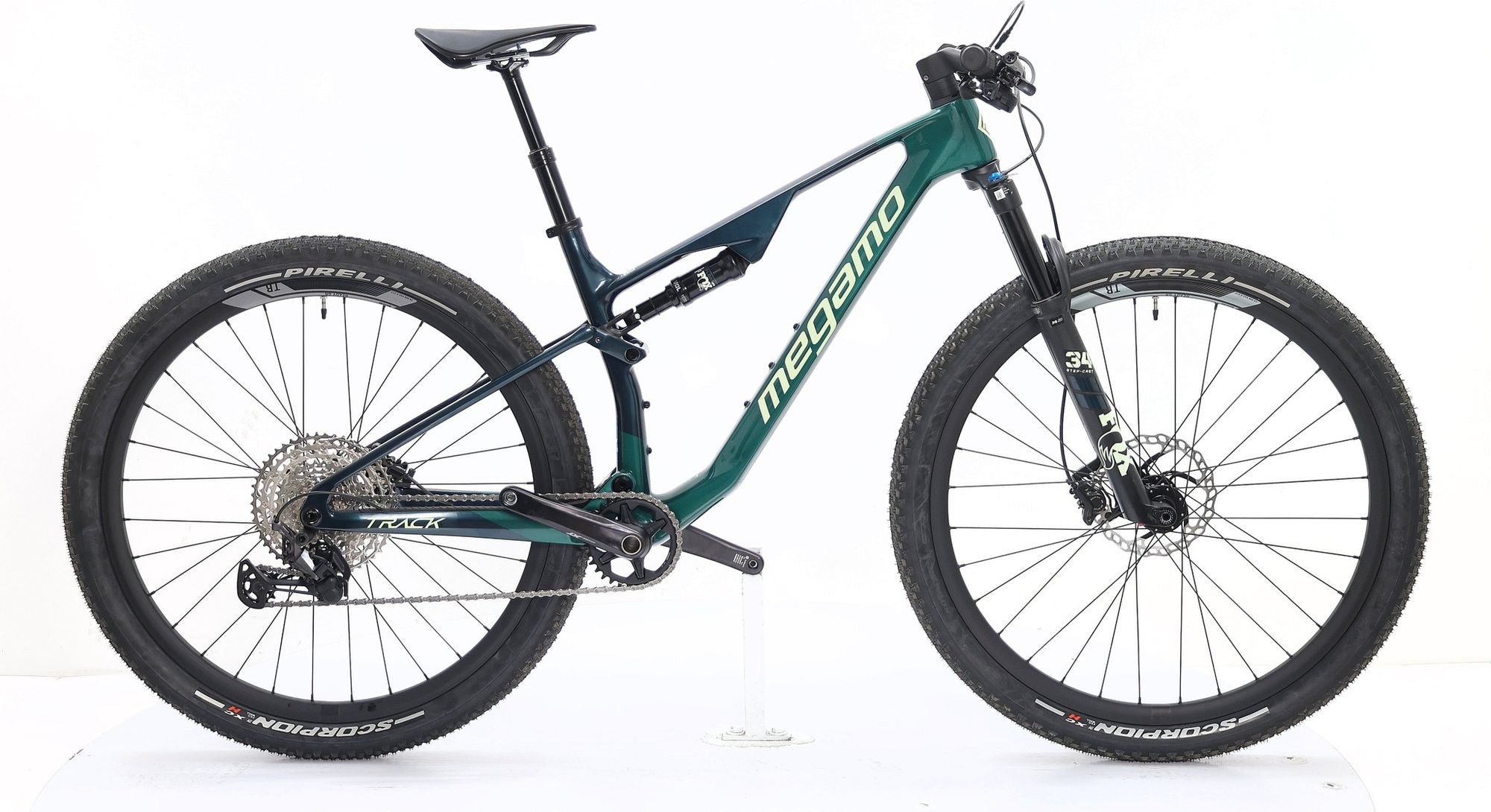 Produit Reconditionné · VTT MEGAMO Track 08 2025 · Très bon état