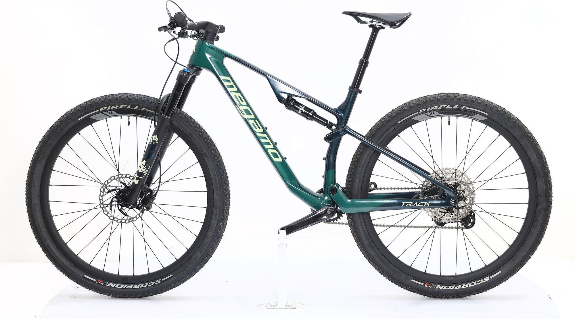 Produit Reconditionné · VTT MEGAMO Track 08 2025 · Très bon état