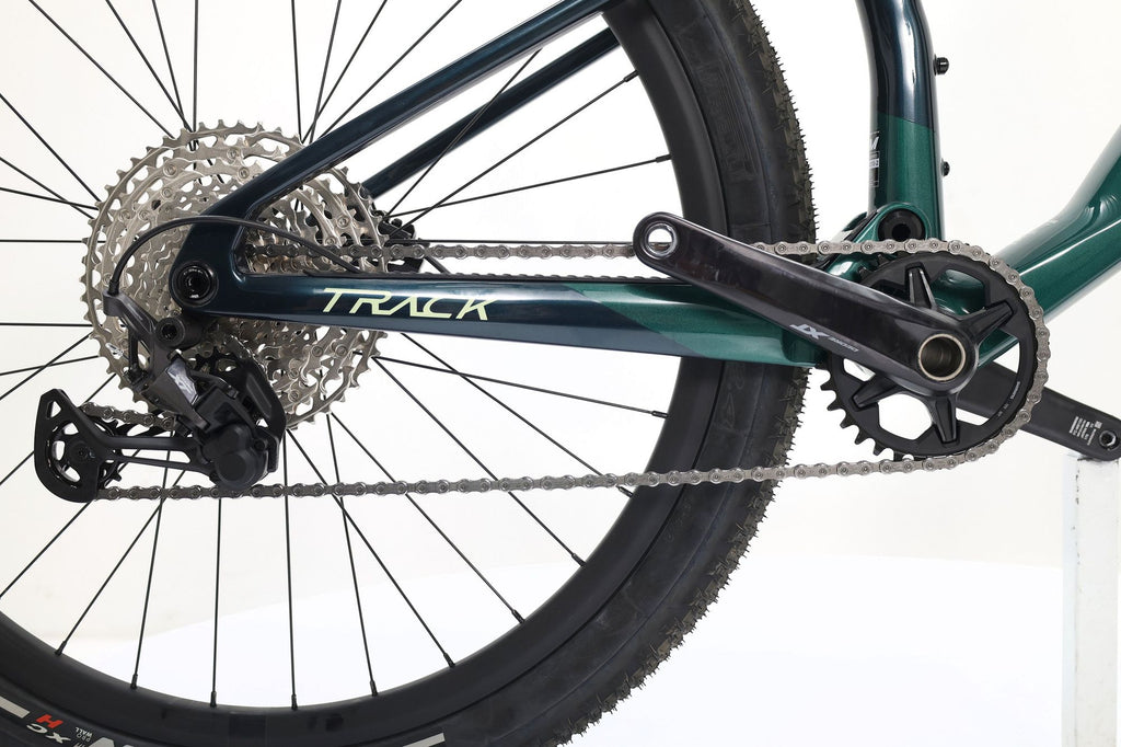 Produit Reconditionné · VTT MEGAMO Track 08 2025 · Très bon état