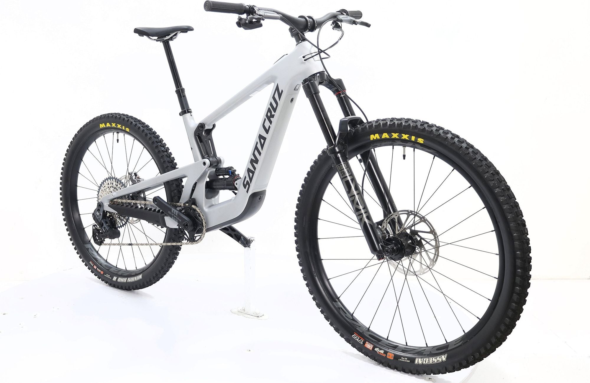 Produit Reconditionné · VTT électrique SANTA CRUZ Heckler SL C GX AXS 2024 · Très bon état