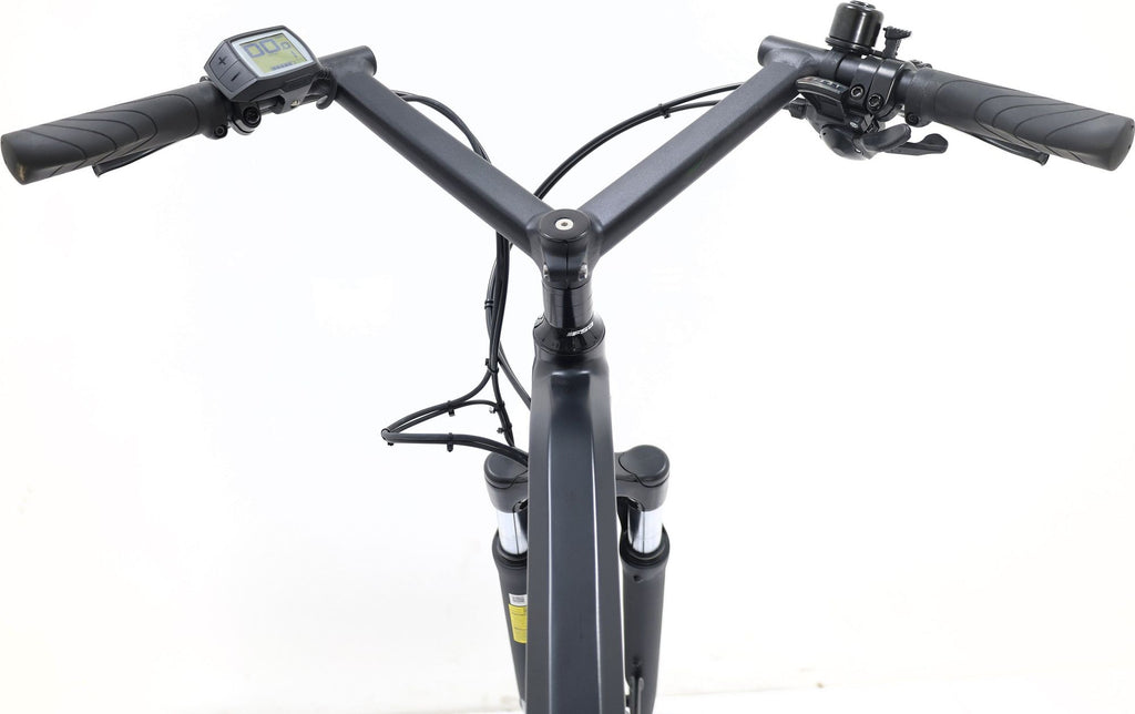 Produit Reconditionné · VTC électrique MOUSTACHE Samedi 28.1 2022 · Très bon état