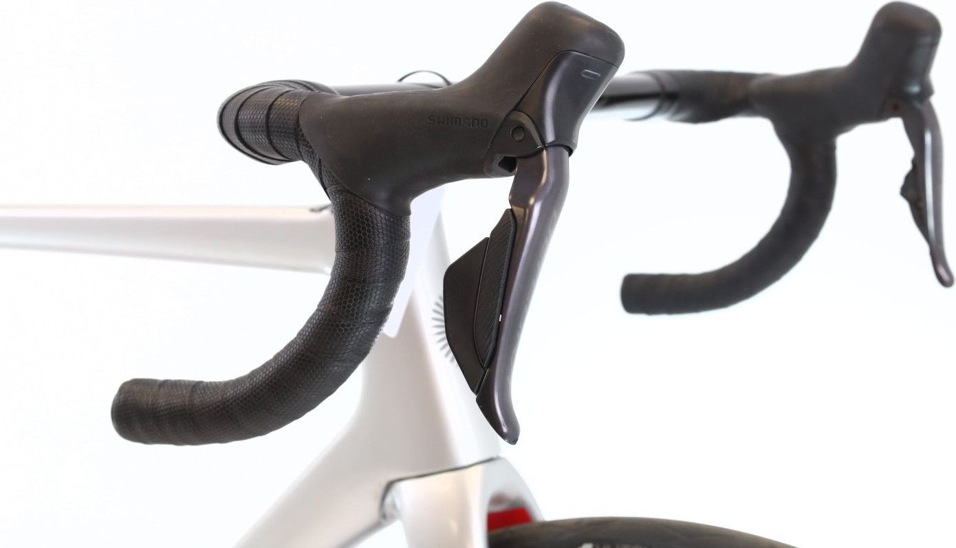 Produit reconditionné · Cannondale SuperSix EVO 2 Di2 12V · Gris / Vélo de route | Bon état