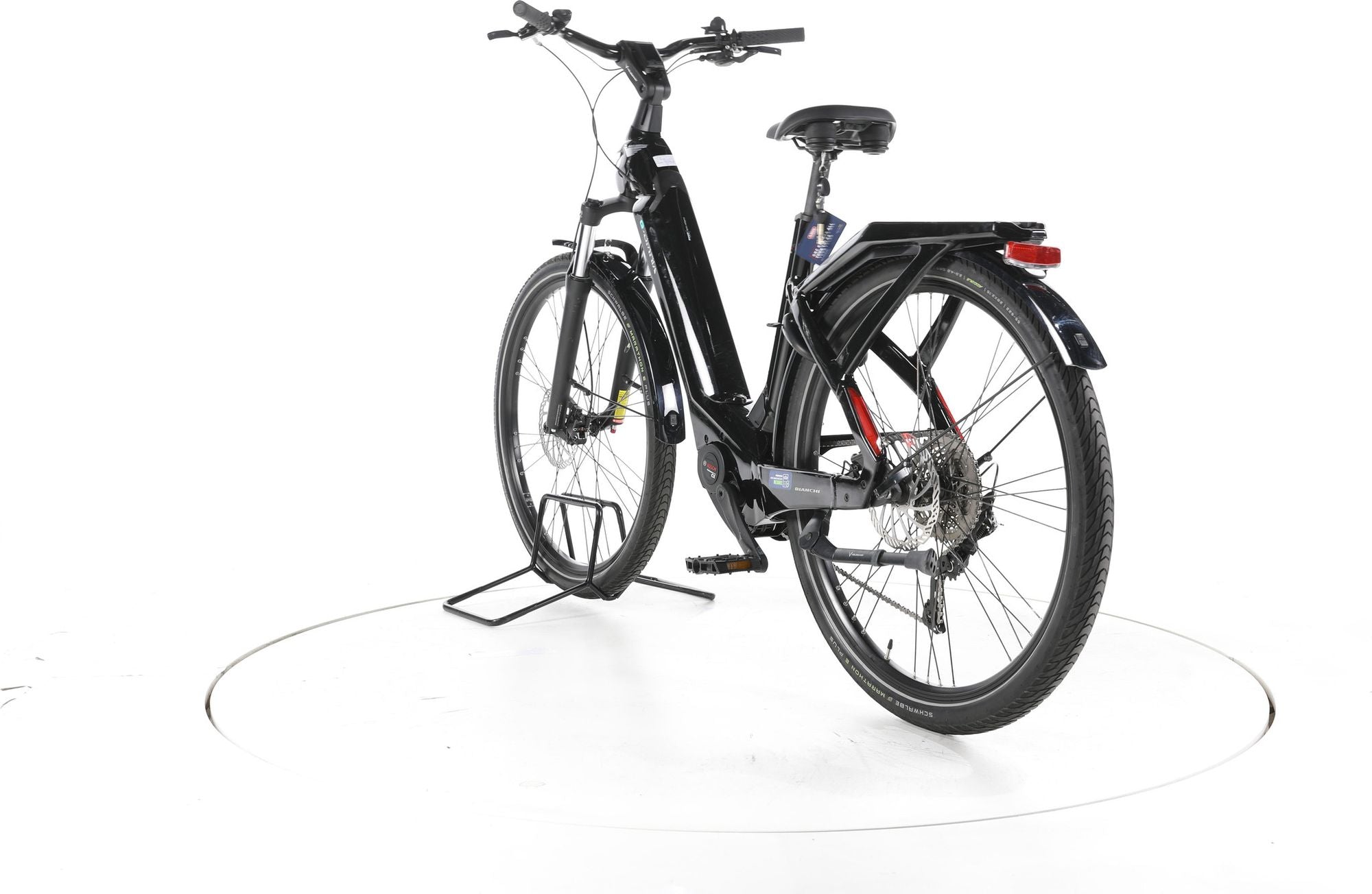 Produit reconditionné - Bianchi E Omnia C Type Trekking E-Bike Entrée basse - Très Bon Etat
