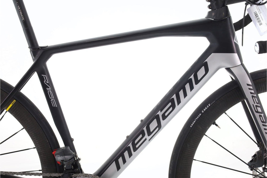 Produit reconditionné · Megamo Raise AXS 12V · Noir / Vélo de route | Très bon état
