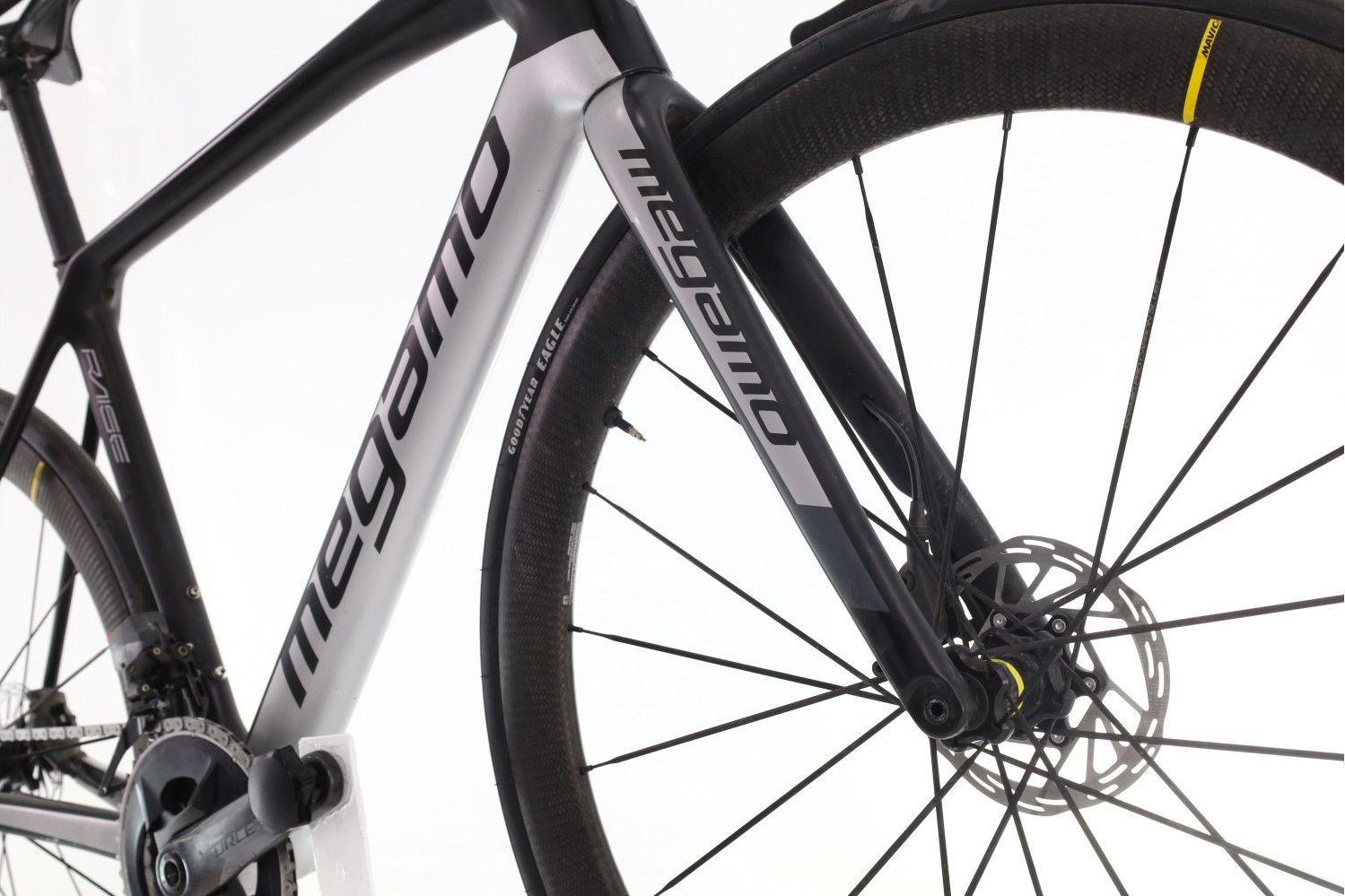 Produit reconditionné · Megamo Raise AXS 12V · Noir / Vélo de route | Très bon état