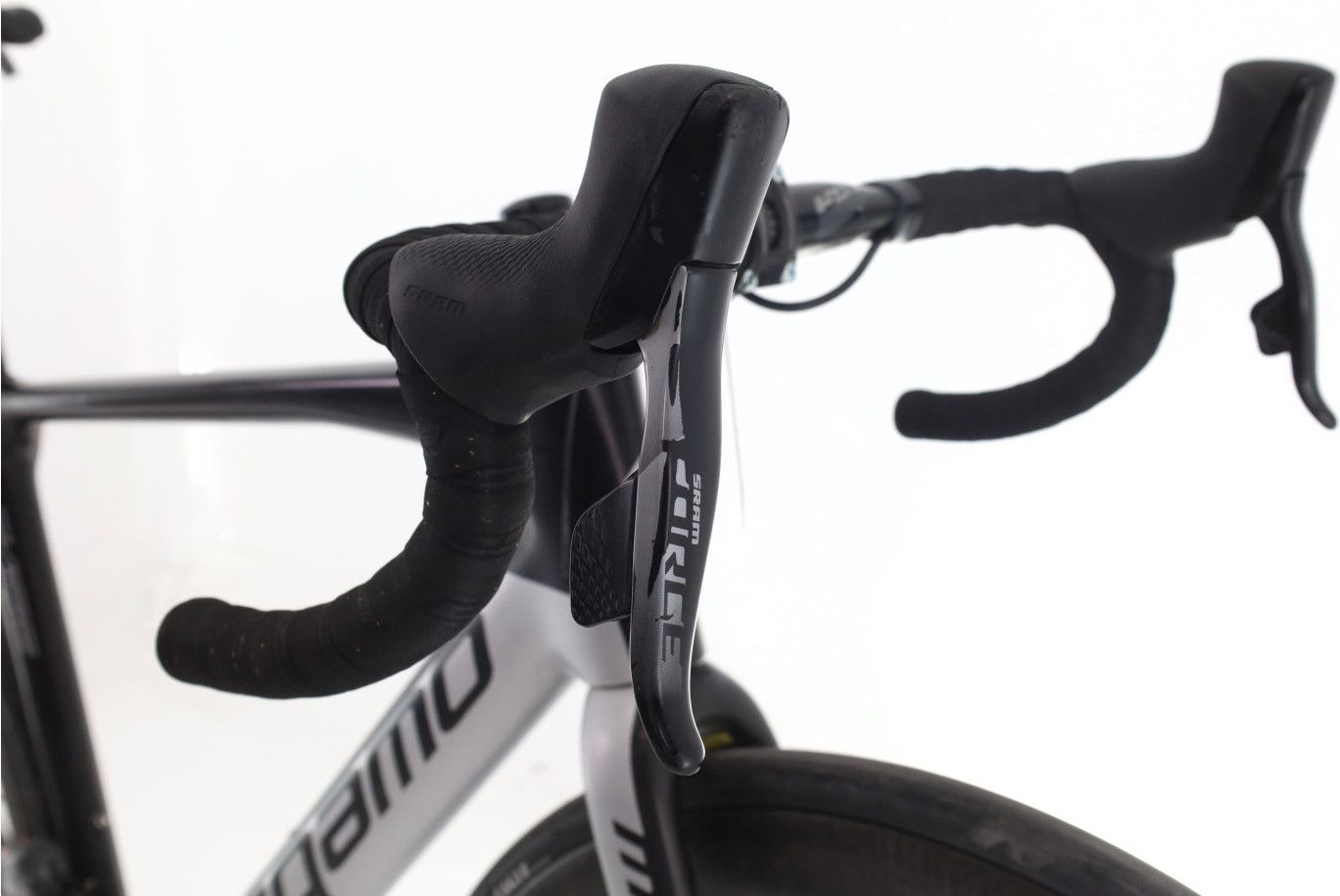 Produit reconditionné · Megamo Raise AXS 12V · Noir / Vélo de route | Très bon état