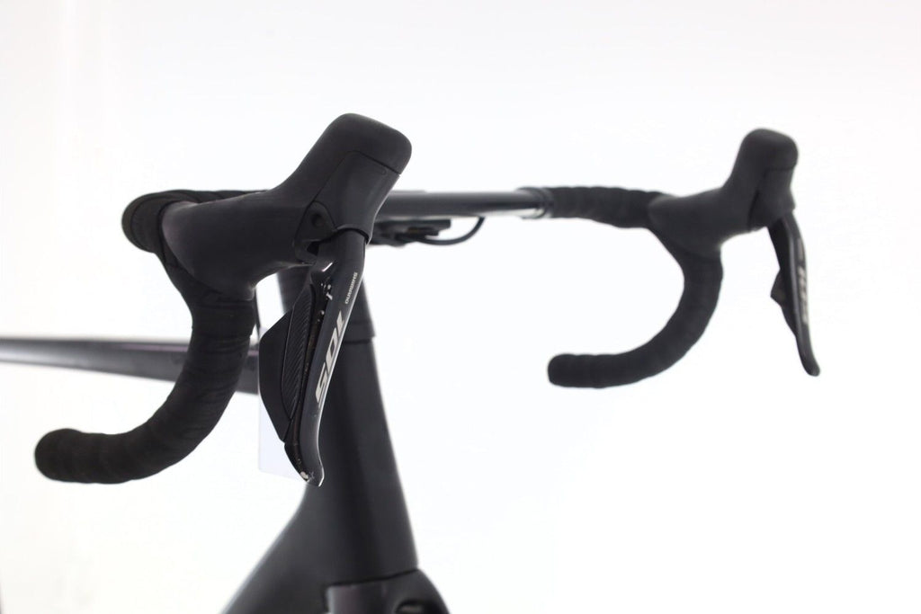Produit reconditionné · Cannondale SuperSix Evo Di2 12V · Noir / Vélo de route | Très bon état