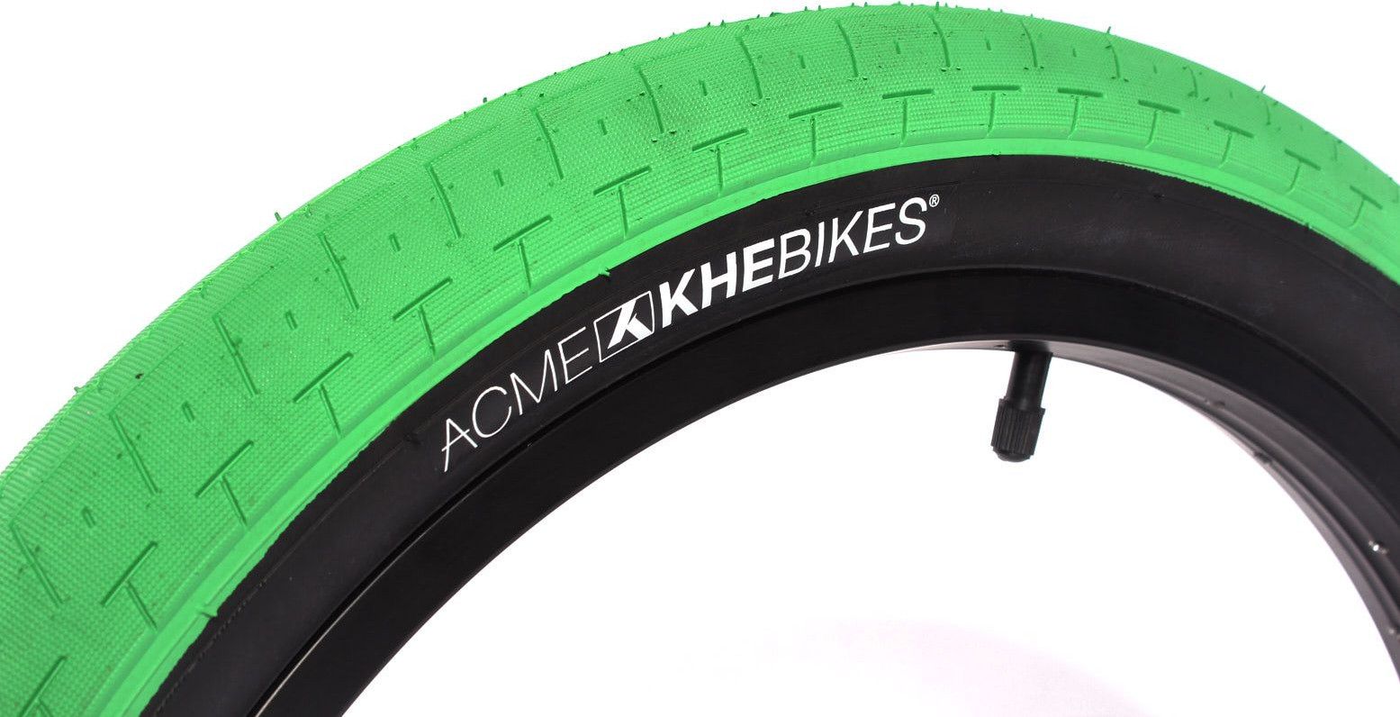 Set de pneus BMX ACME 20 pouces x 2,40 pouces + chambre à air AV KHE