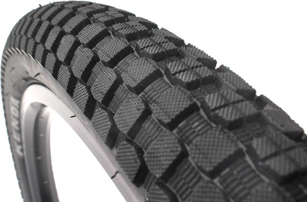 Lot de pneus VTT KENDA K-905 K-RAD PRC 26 x 2,30 pouces + chambre à air avant