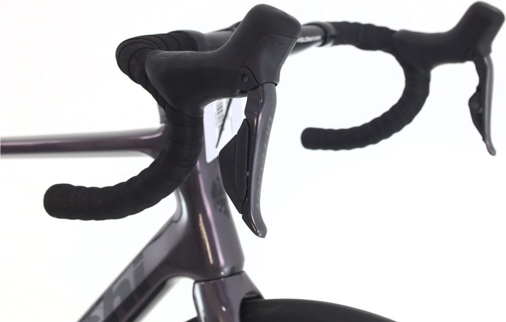 Produit reconditionné · Bianchi Infinito Di2 12V · Gris / Vélo de route | Très bon état