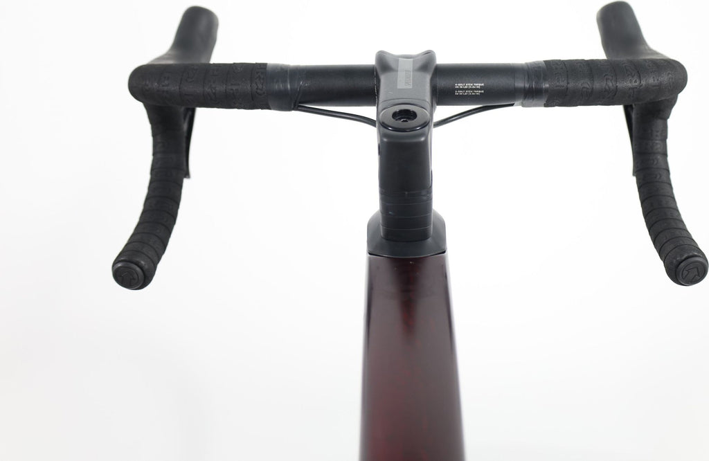 Produit Reconditionné · Vélo de route SPECIALIZED Tarmac SL7 Comp 2024 · Bon état