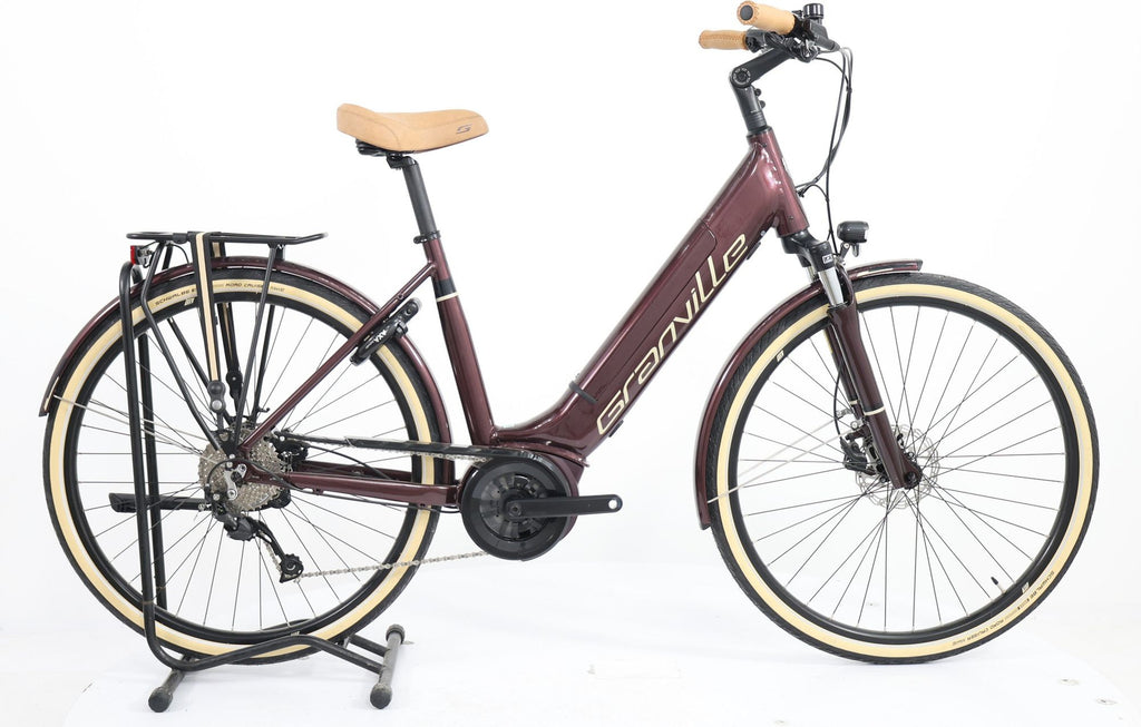 Produit Reconditionné · VTC électrique GRANVILLE E-Integrated 30 2024 · Très bon état