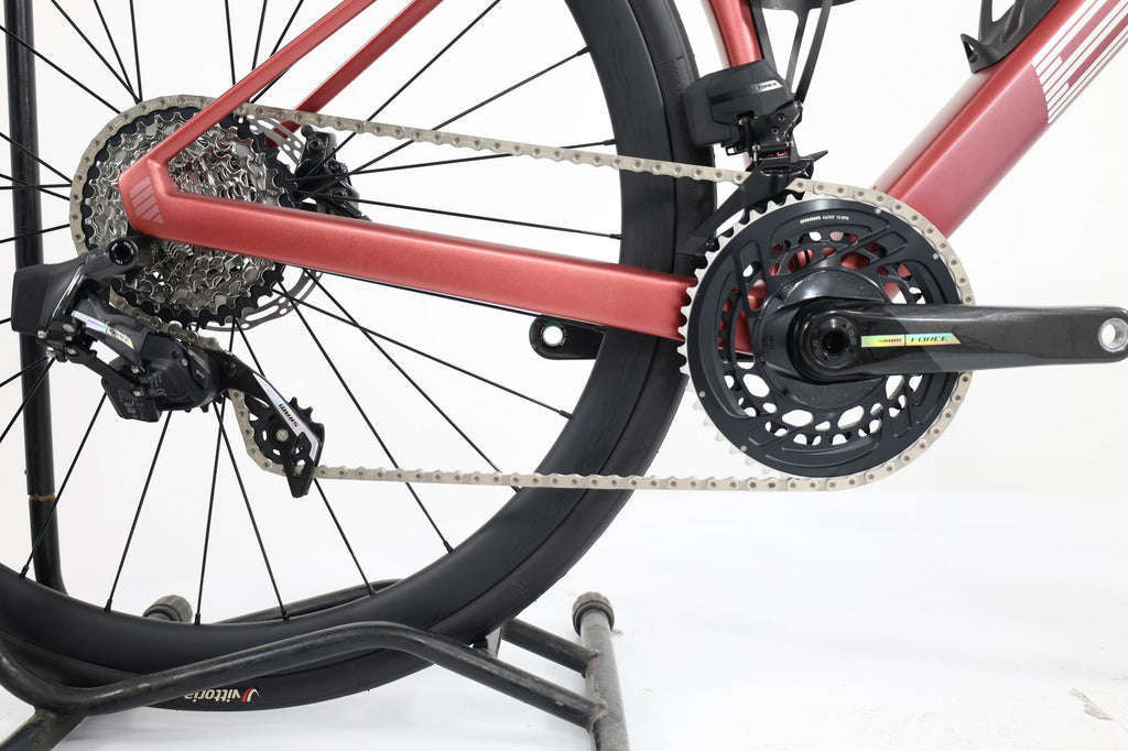 Produit Reconditionné · Vélo de route BMC Roadmachine 01 Three 2024 · Très bon état