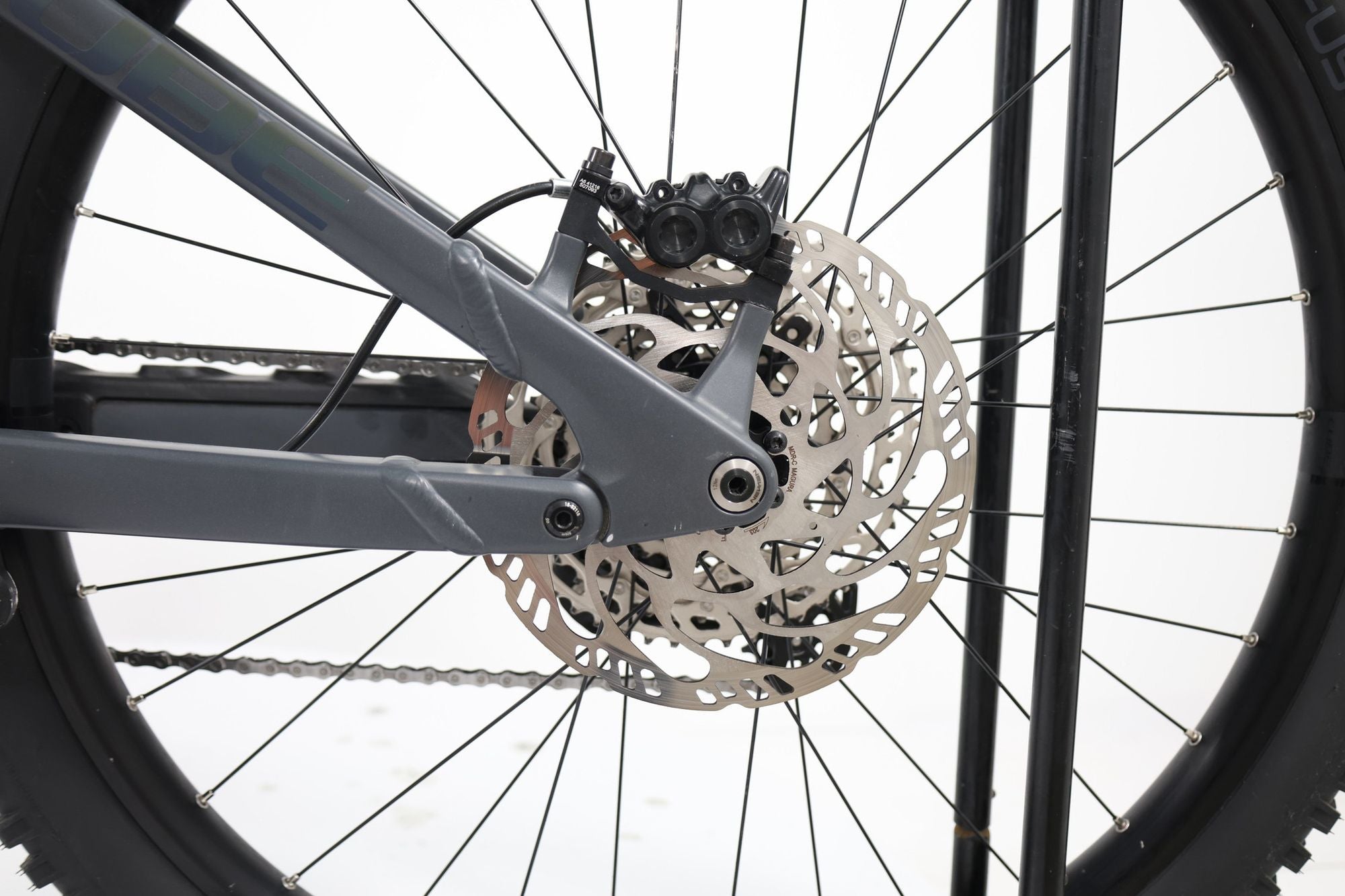 Produit Reconditionné · VTT électrique CUBE Stereo Hybrid ONE77 HPC Race 800Wh 2025 · Bon état