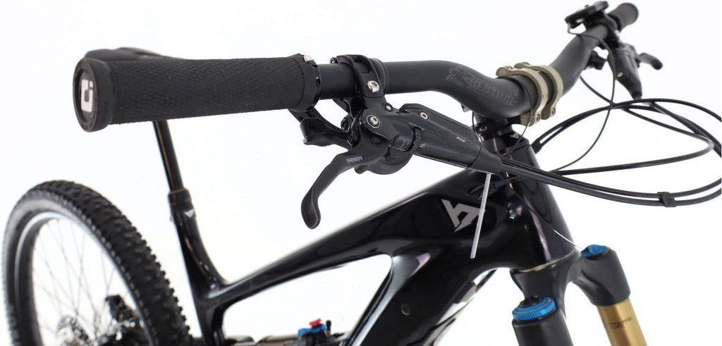 Produit reconditionné · YT Decoy CF Core 4 XT / Vélo VTT électrique | Très bon état