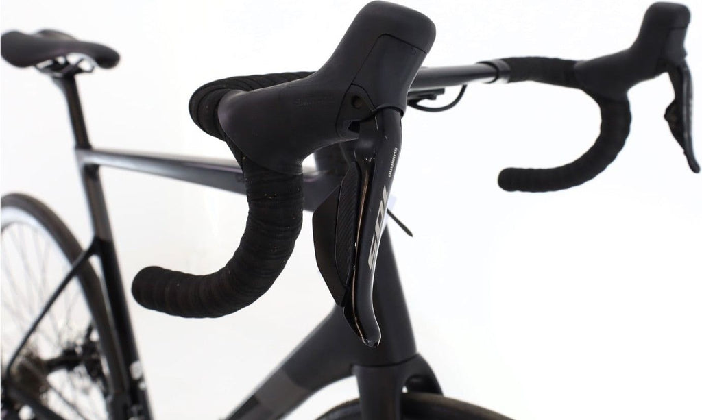 Produit reconditionné · Cannondale SuperSix Evo Di2 12V · Noir / Vélo de route | Très bon état