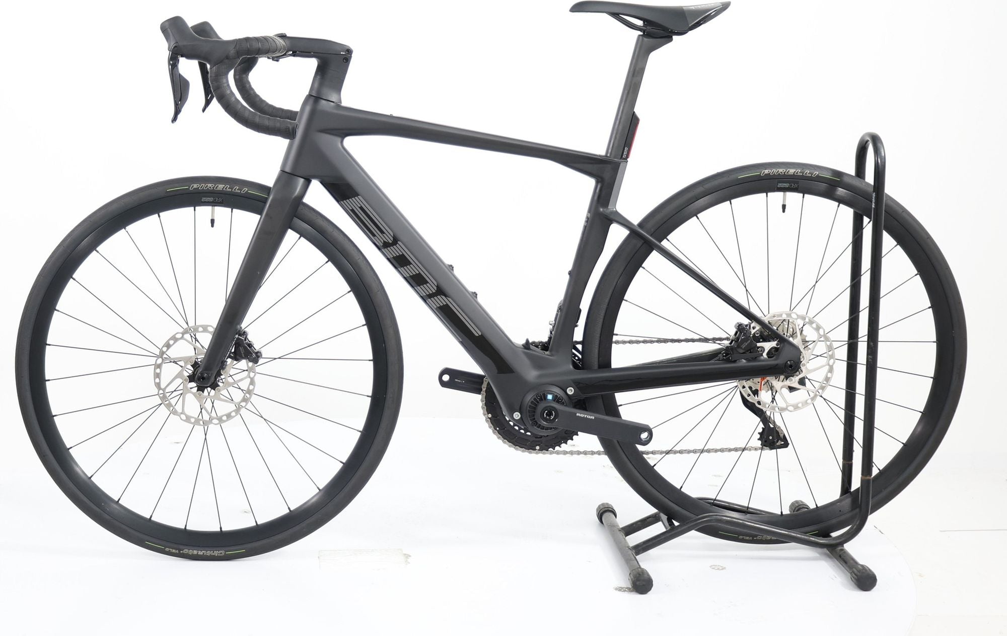 Produit Reconditionné · Vélo de route électrique BMC Roadmachine 01 AMP Three 2024 · Très bon état