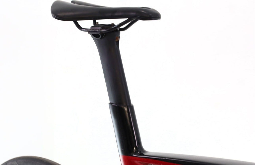 Produit reconditionné · BH Aerolight Di2 12V · Rouge / Vélo de route | Très bon état
