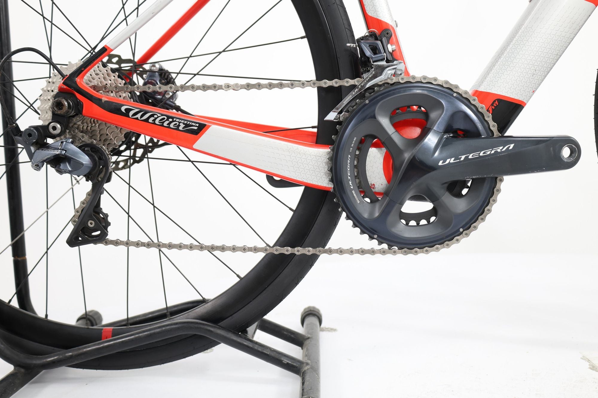 Produit Reconditionné · Vélo de route électrique WILIER TRIESTINA Cento1 Hybrid 2020 · Bon état