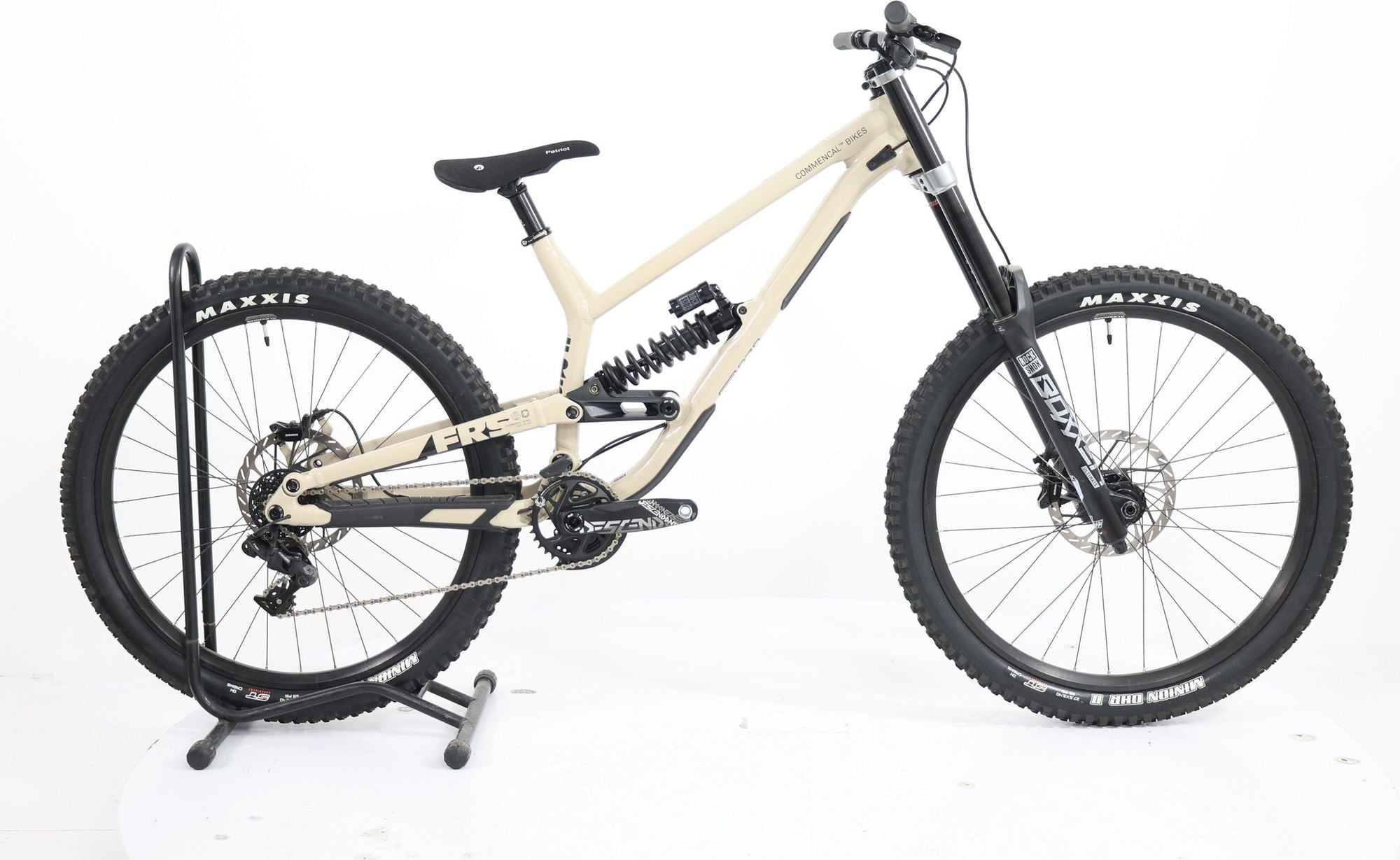 Produit Reconditionné · VTT COMMENCAL FRS 2025 · Très bon état