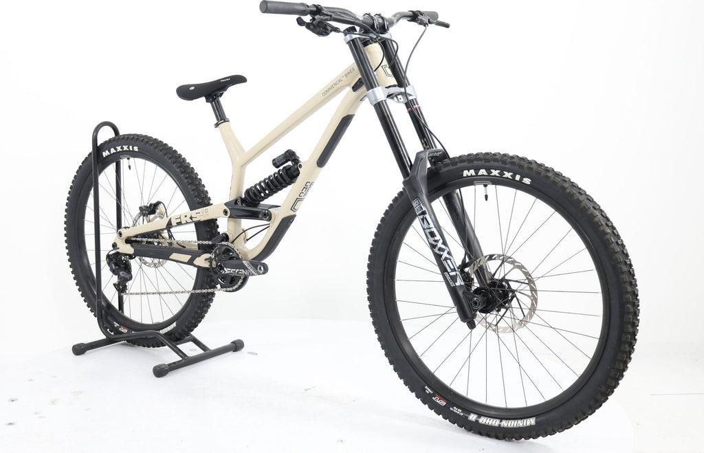 Produit Reconditionné · VTT COMMENCAL FRS 2025 · Très bon état