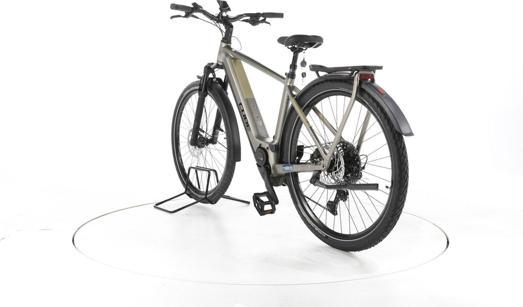 Produit reconditionné - Cube Kathmandu Hybrid Pro Trekking E-Bike 2024 - Très Bon Etat