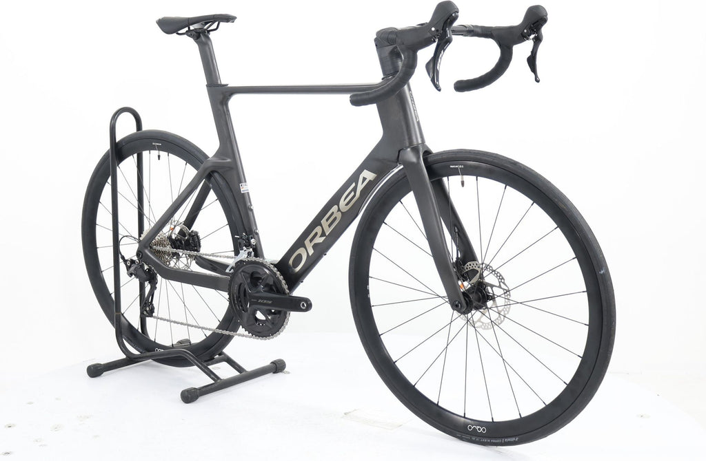 Produit Reconditionné · Vélo de route ORBEA Orca Aero M30 LTD 2024 · Très bon état