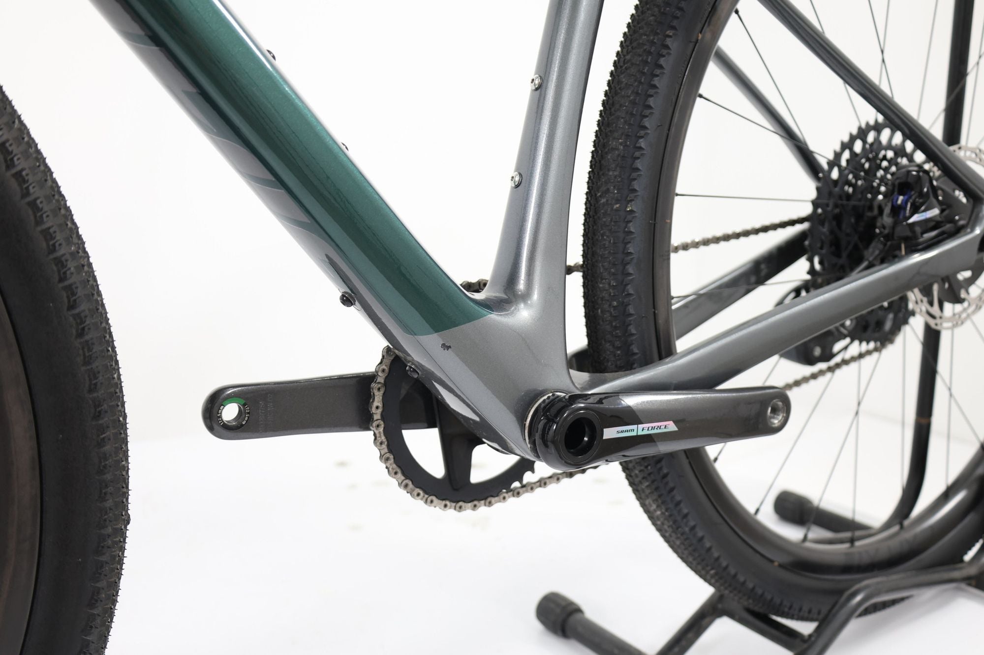 Produit Reconditionné · Vélo de gravel GIANT Revolt X Advanced Pro 0 2024 · Bon état