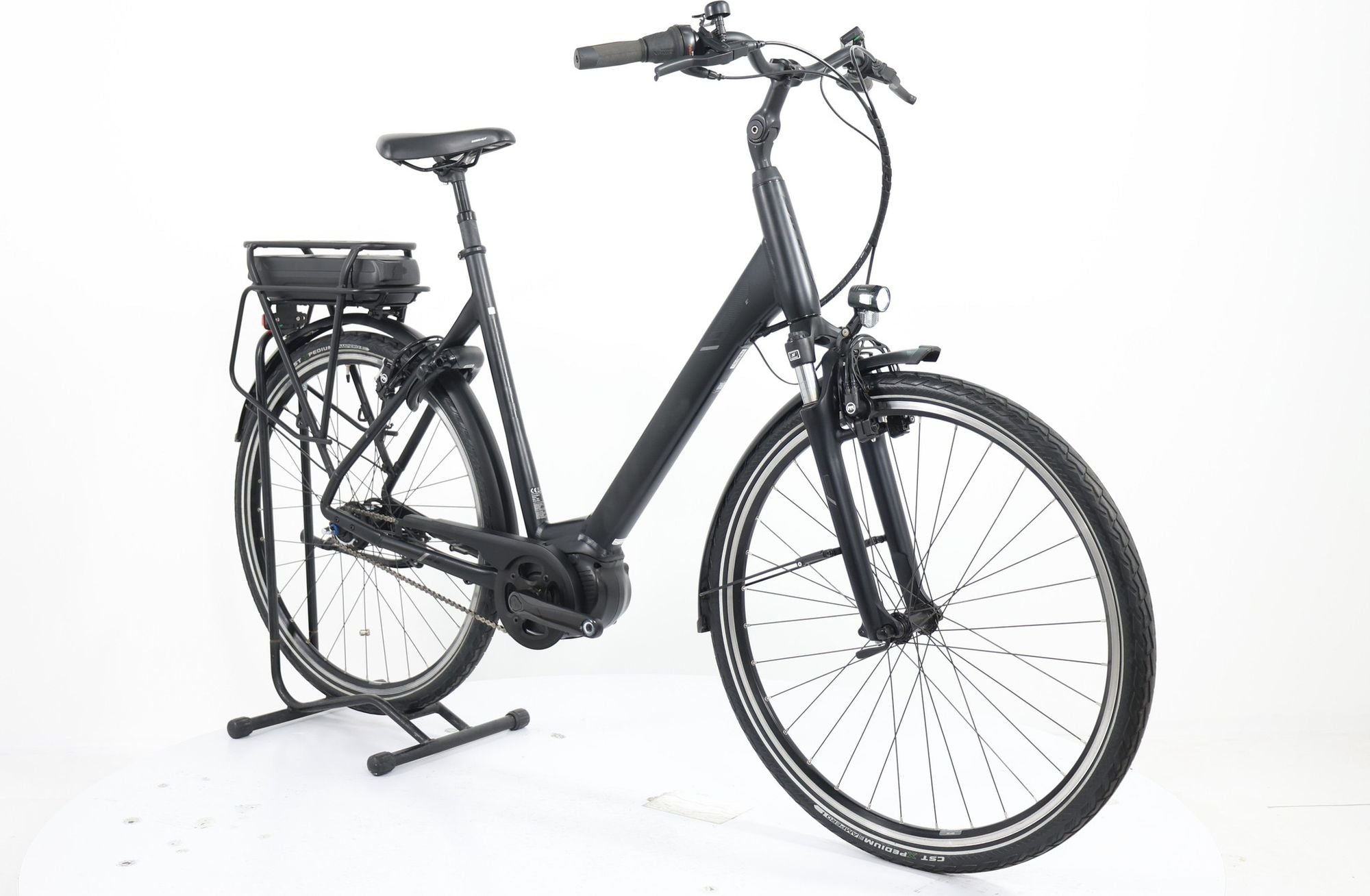 Produit Reconditionné · Vélo de ville électrique GIANT Entour E+ 1 RT LDS 2022 · Bon état