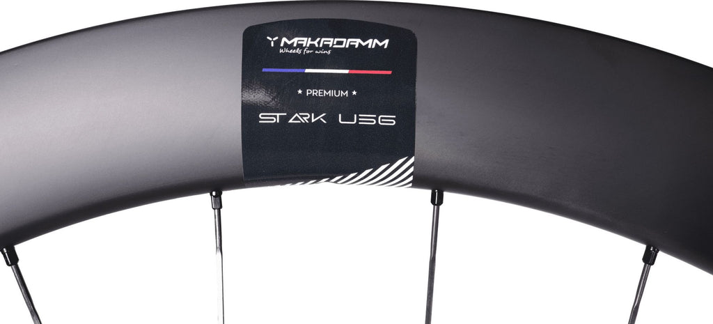 Paire de roues carbone route – MaKadamm stark u56 disc premium à pneus – 1540 gr la paire – centerlock – axe 12x100 | 12x14